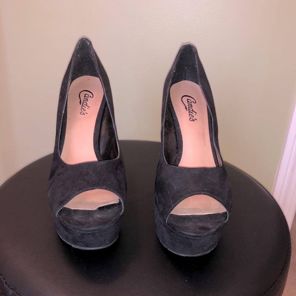Black Suede High Heels!!